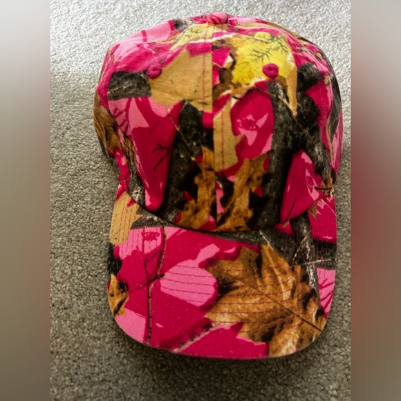 Accessories - NWT Unisex Pink Camo Hat